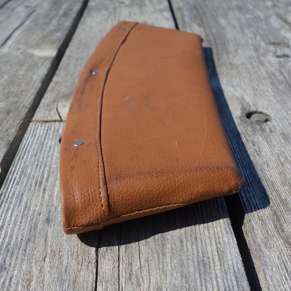 Car Seat Gap Filler - Picture 4 of 11